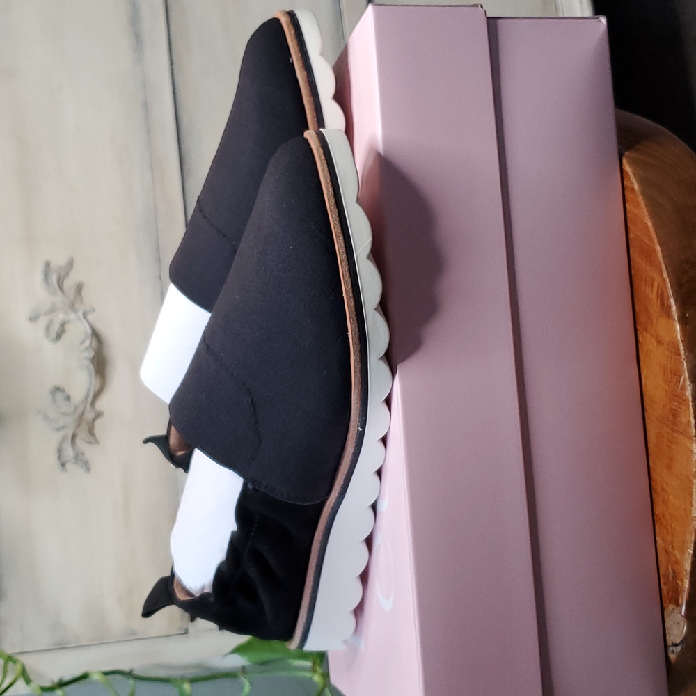 Louise et Cie Slip on Lo-Celeste Style